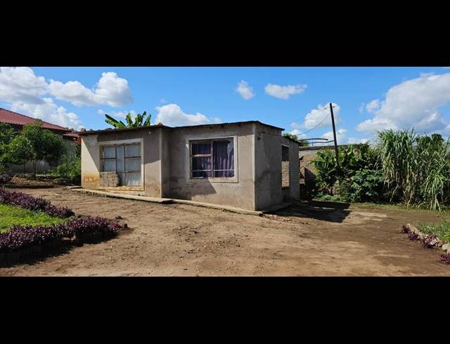 4 BEDROOM HOUSE FOR SALE IN MANIINI